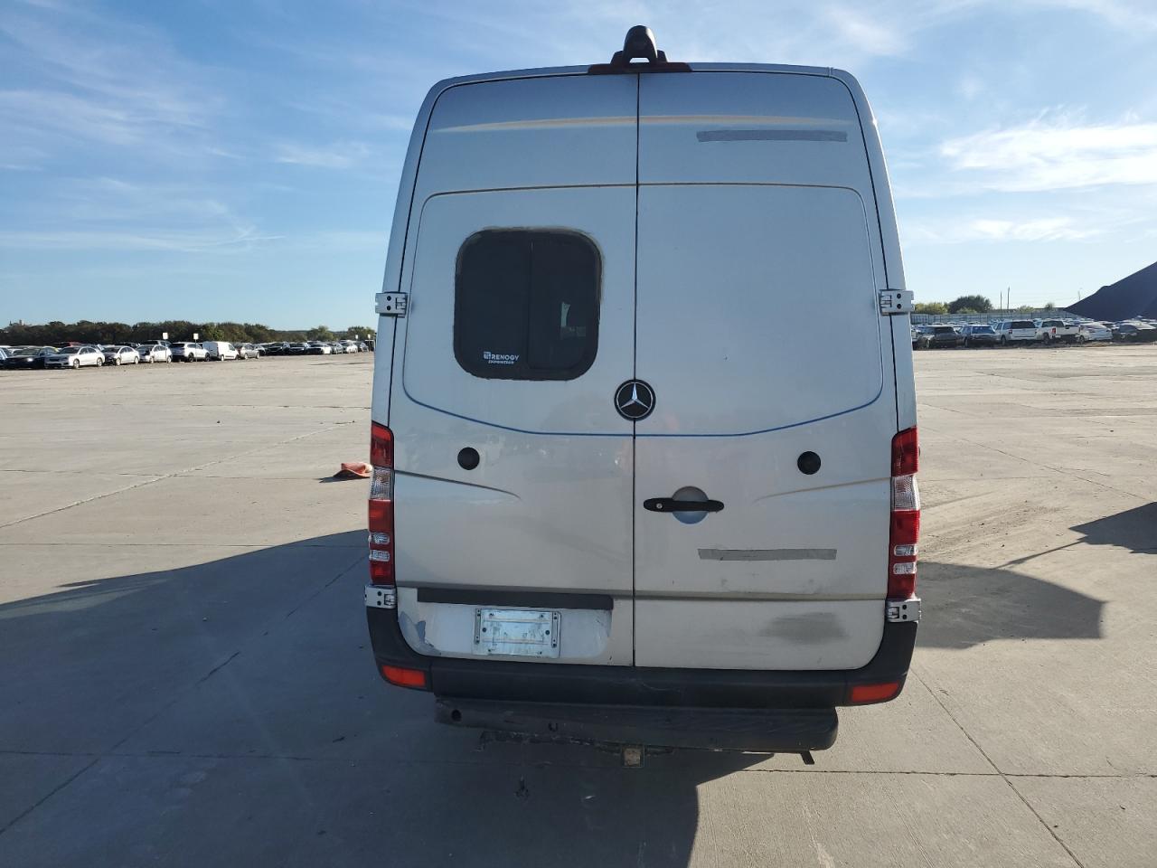 2015 Mercedes-Benz Sprinter 2500 VIN: WD3PE8DC3F5988335 Lot: 80172024