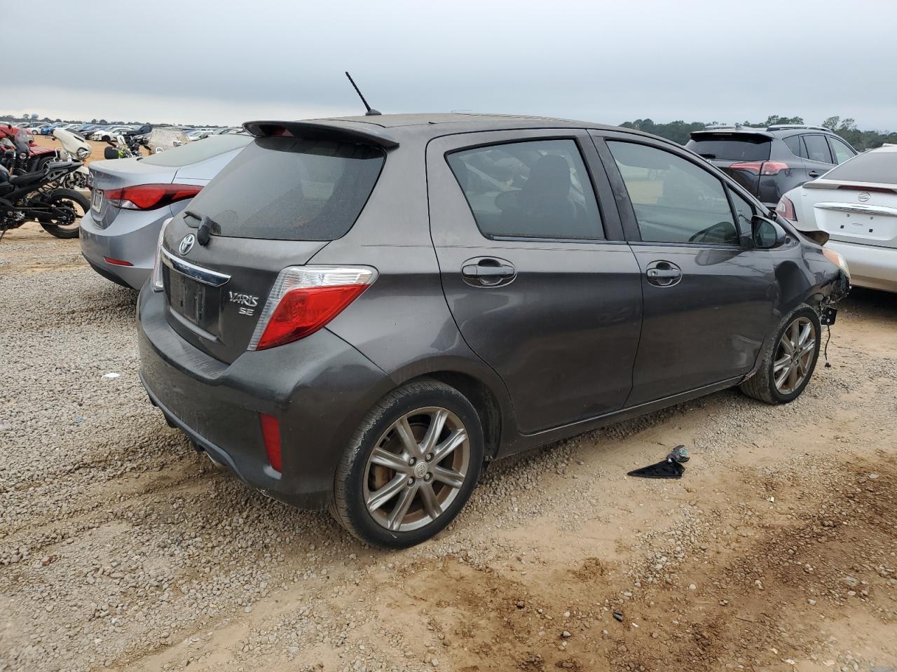 VIN JTDKTUD31DD562709 2013 TOYOTA YARIS no.3