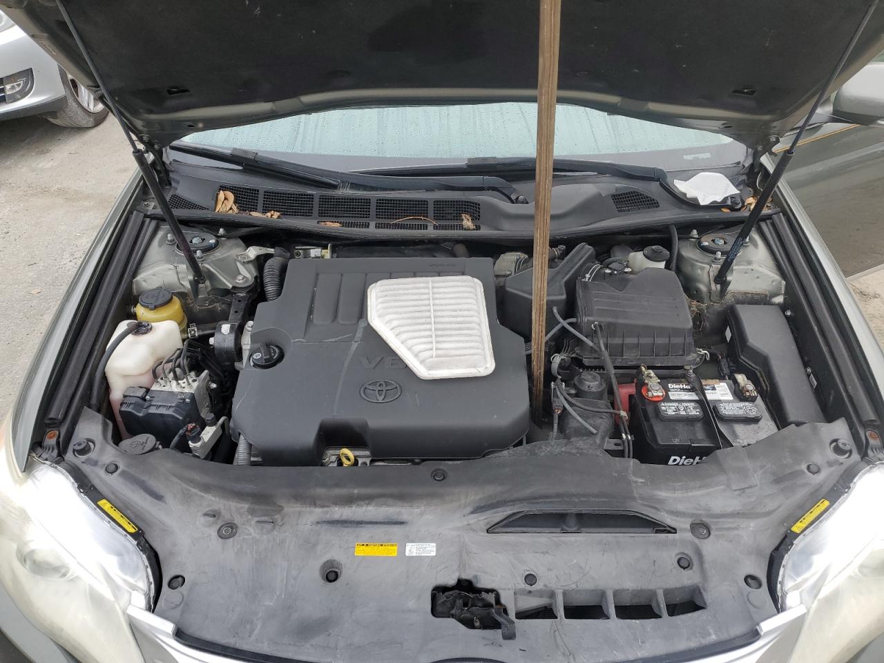 2012 Toyota Avalon - Image 11