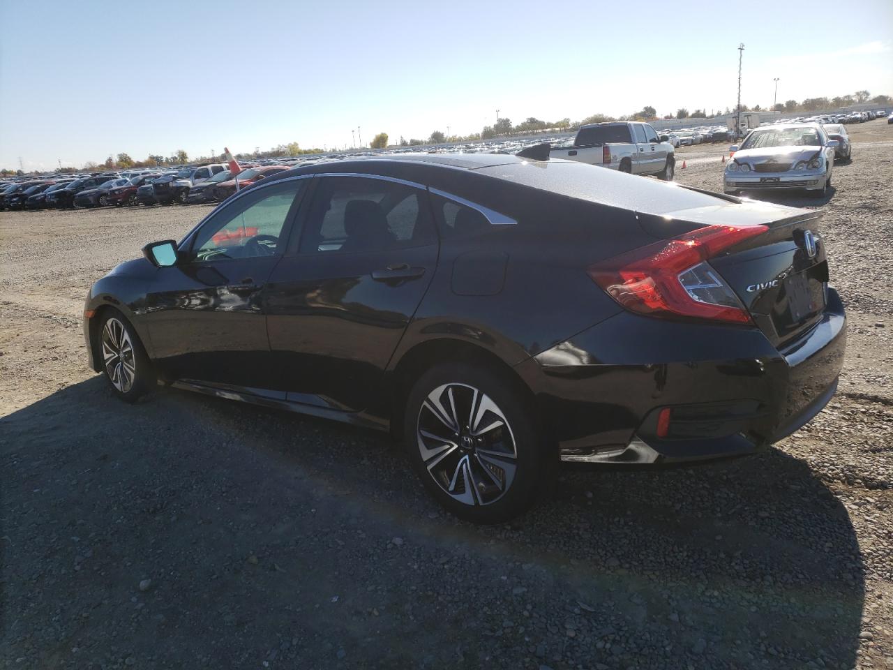 VIN 2HGFC1F42GH640929 2016 HONDA CIVIC no.2