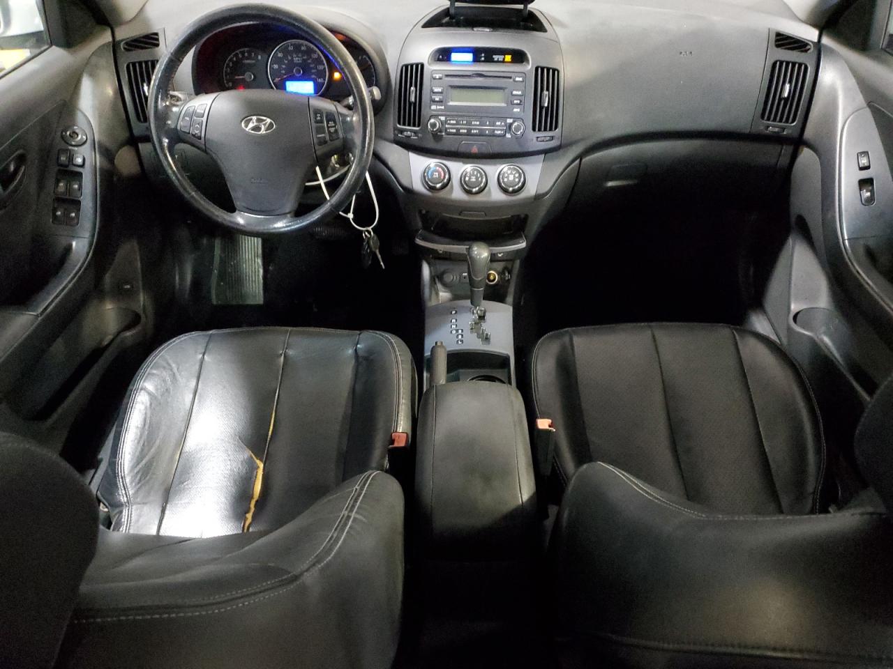 2009 Hyundai Elantra - Image 8