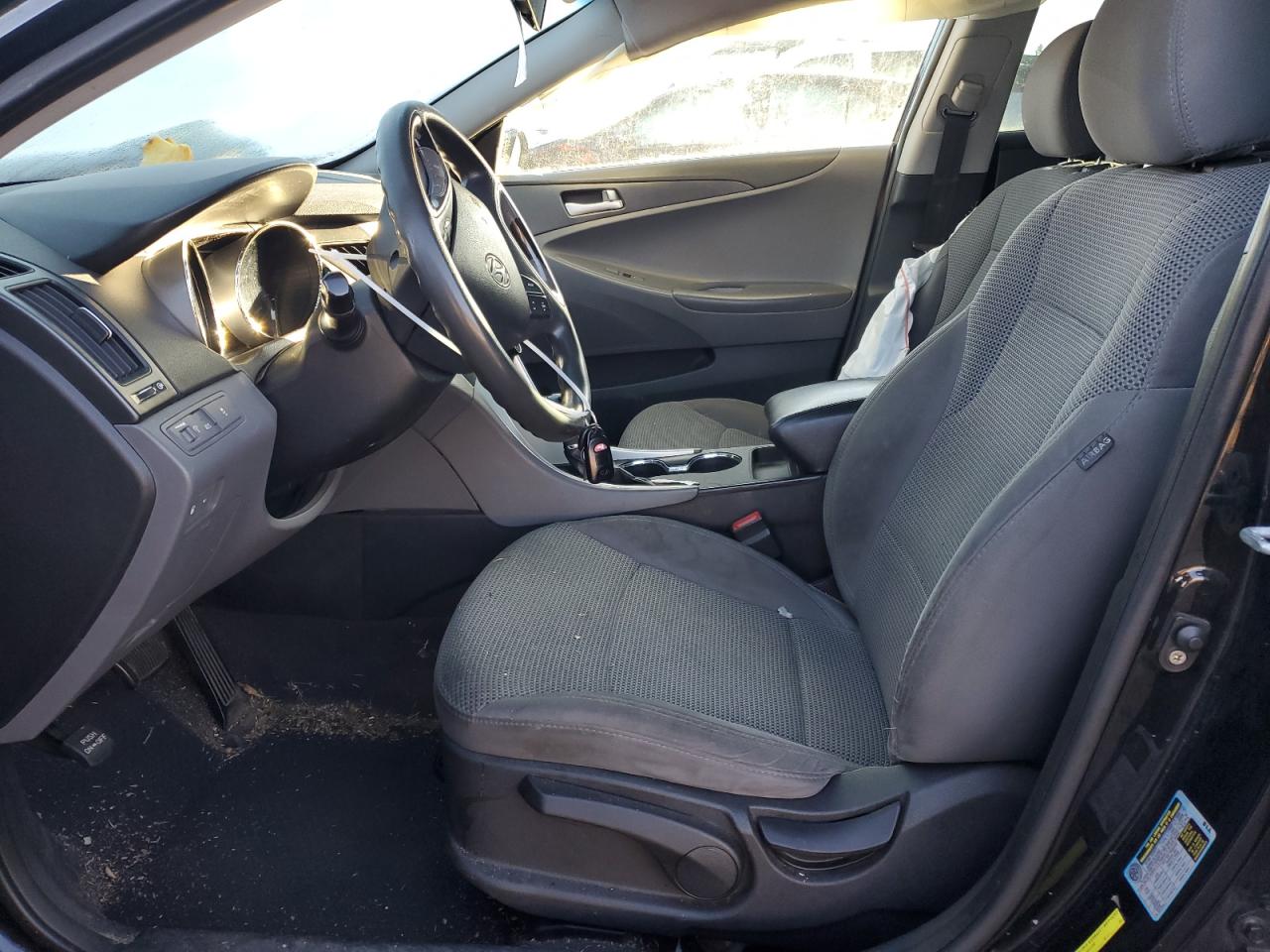 2011 Hyundai Sonata - Image 7