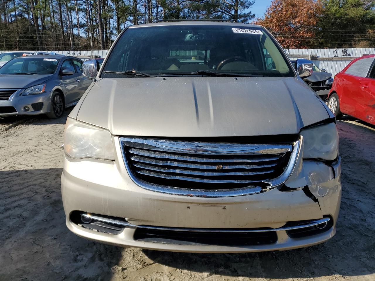 2014 Chrysler Town & Country - Image 5