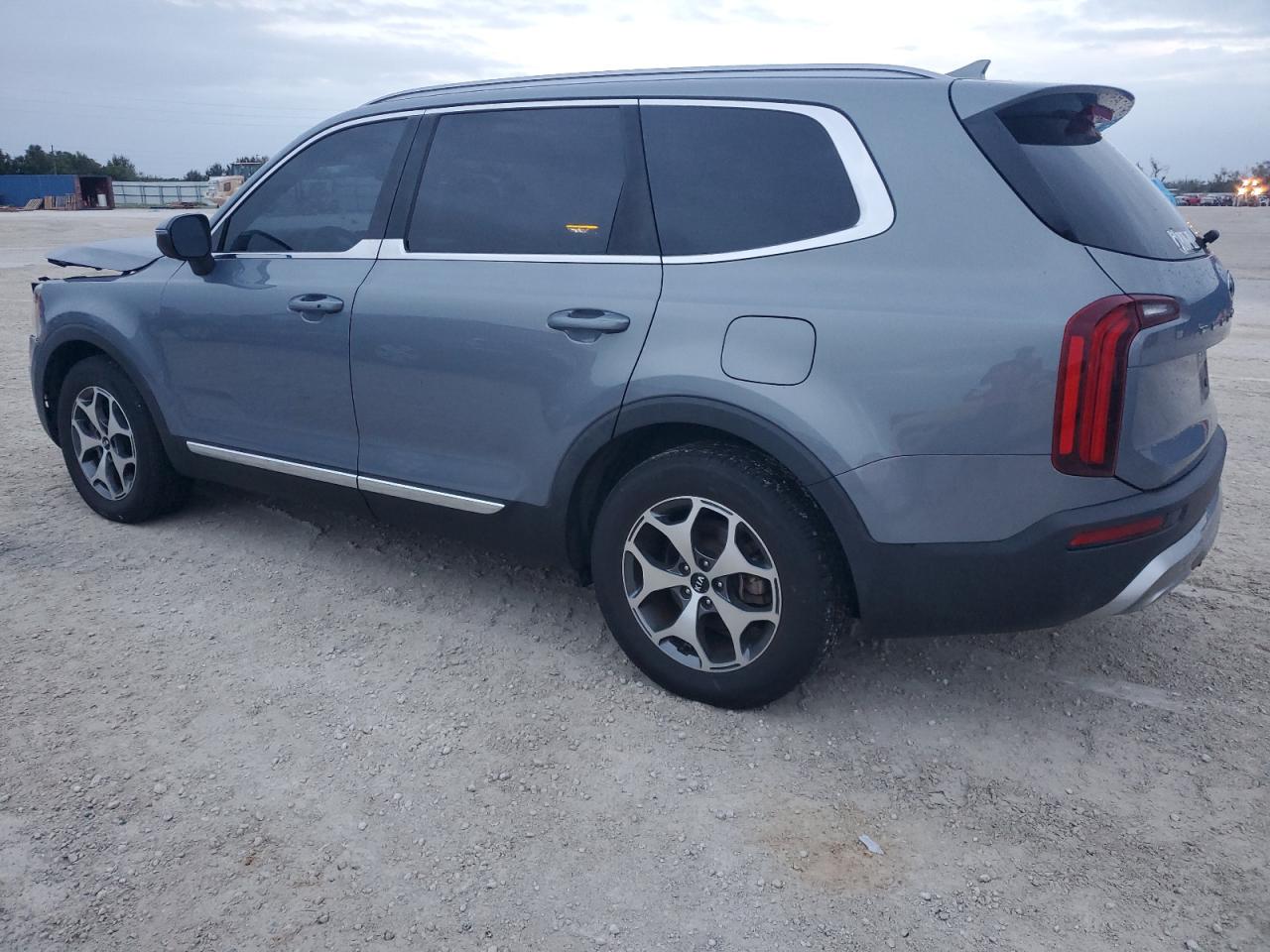 2020 Kia Telluride - Image 2