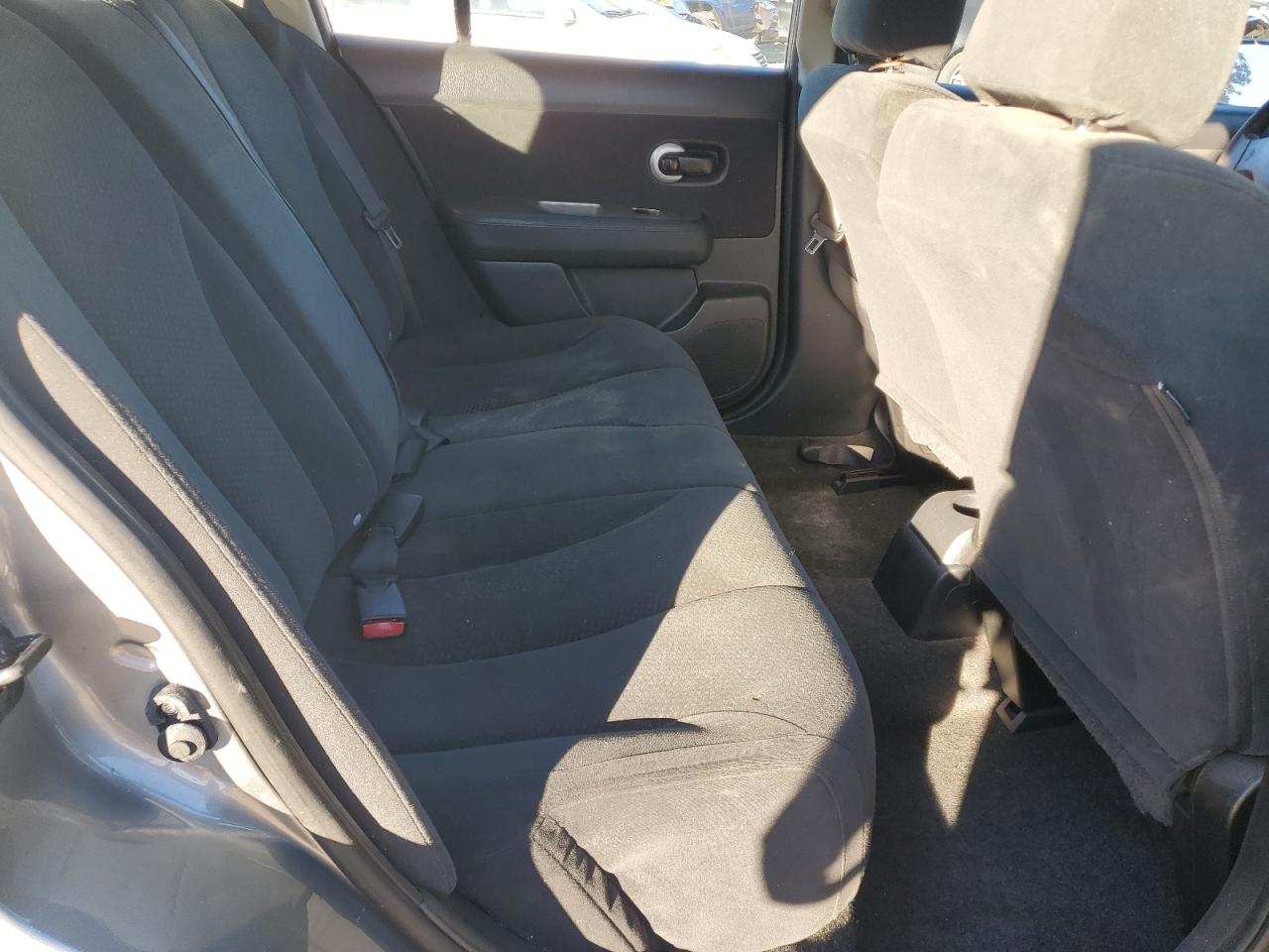 2011 Nissan Versa - Image 10
