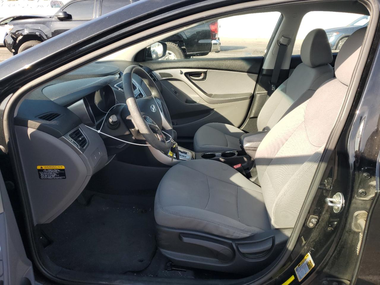 2011 Hyundai Elantra - Image 7