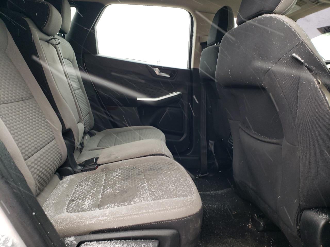 2020 Ford Escape - Image 11
