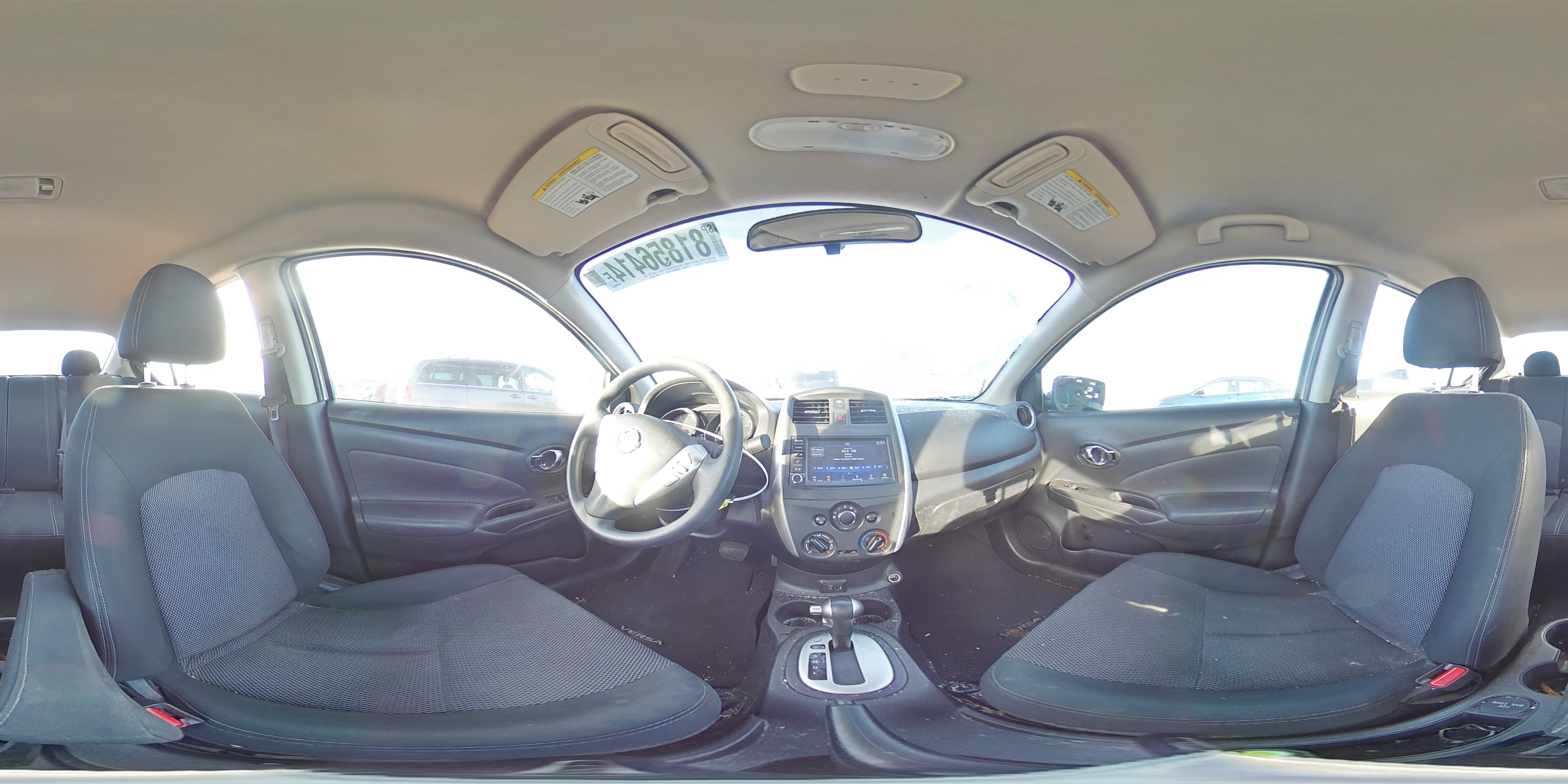 2019 Nissan Versa - Image 12