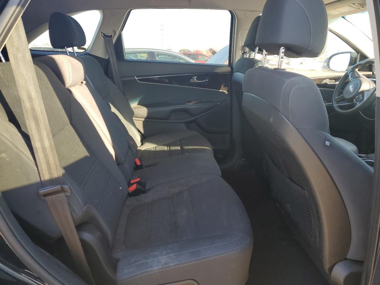 2017 Kia Sorento - Image 11