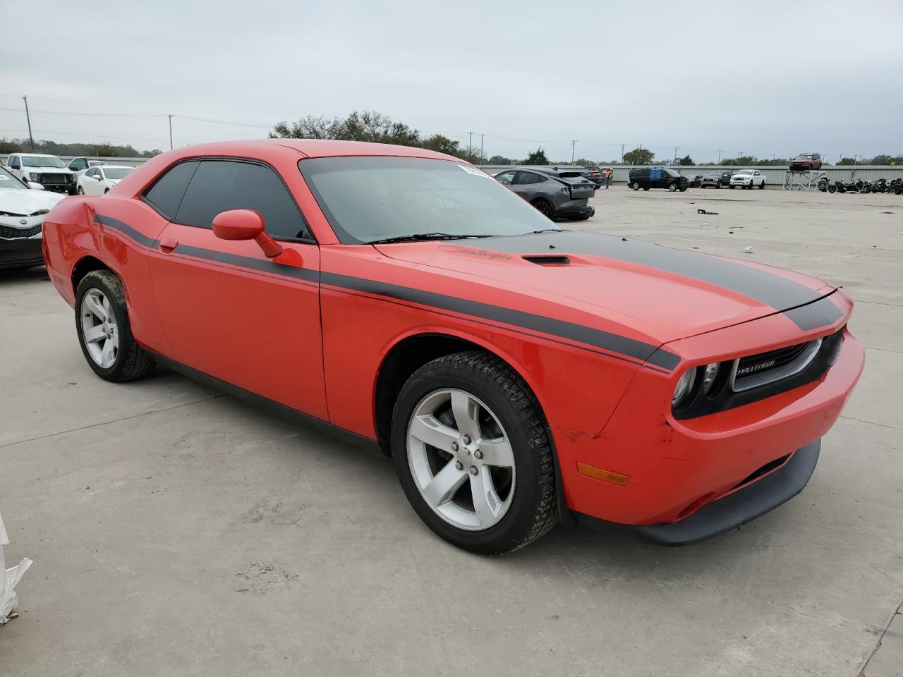 VIN 2C3CDYAG8EH244823 2014 DODGE CHALLENGER no.4