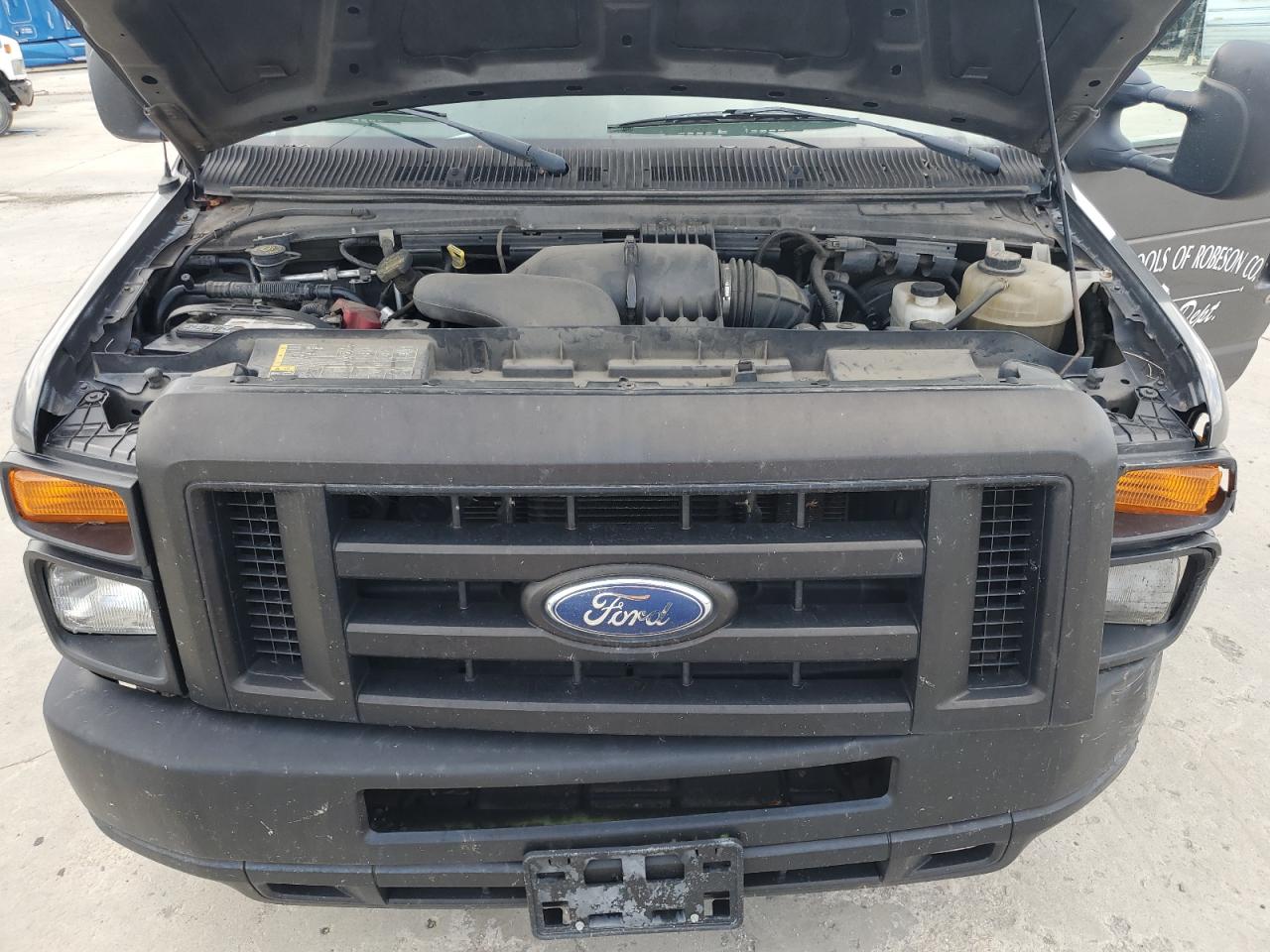 2009 Ford Econoline - Image 14