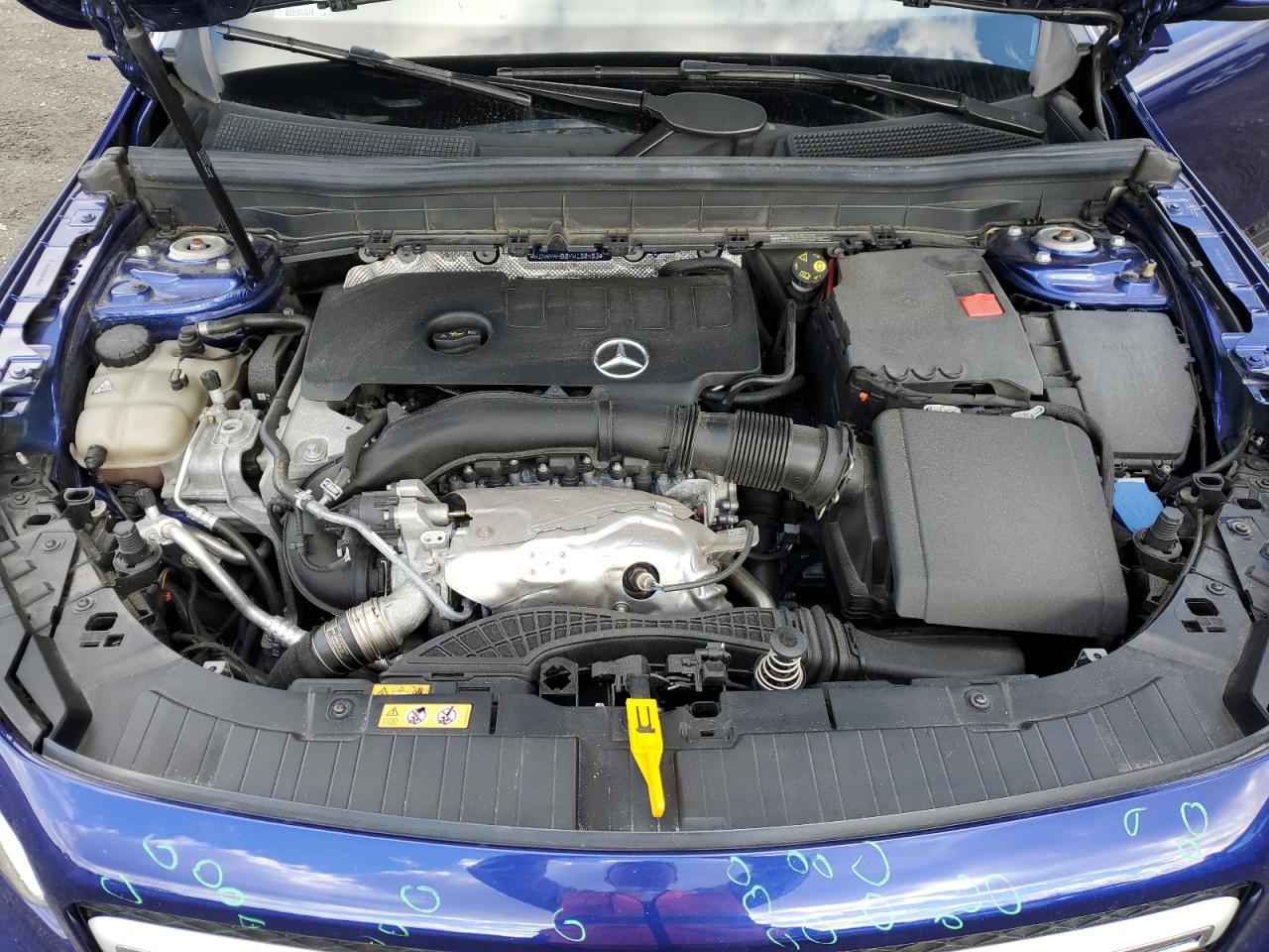 2021 Mercedes-Benz GLB - Image 12