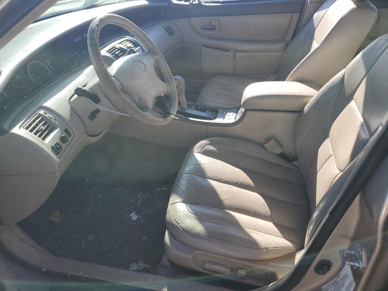 2001 Toyota Avalon - Image 7