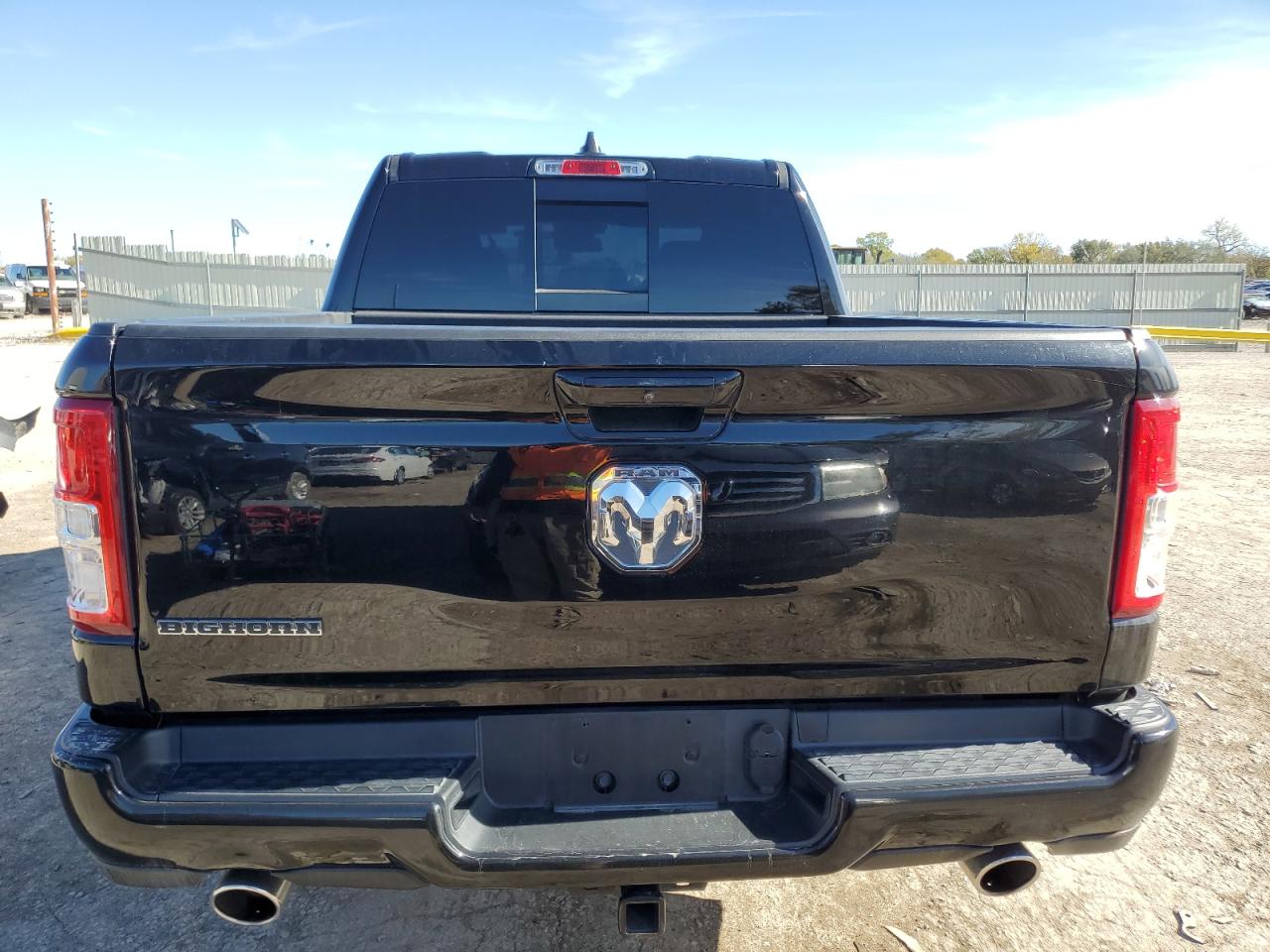 2019 RAM 1500 - Image 6
