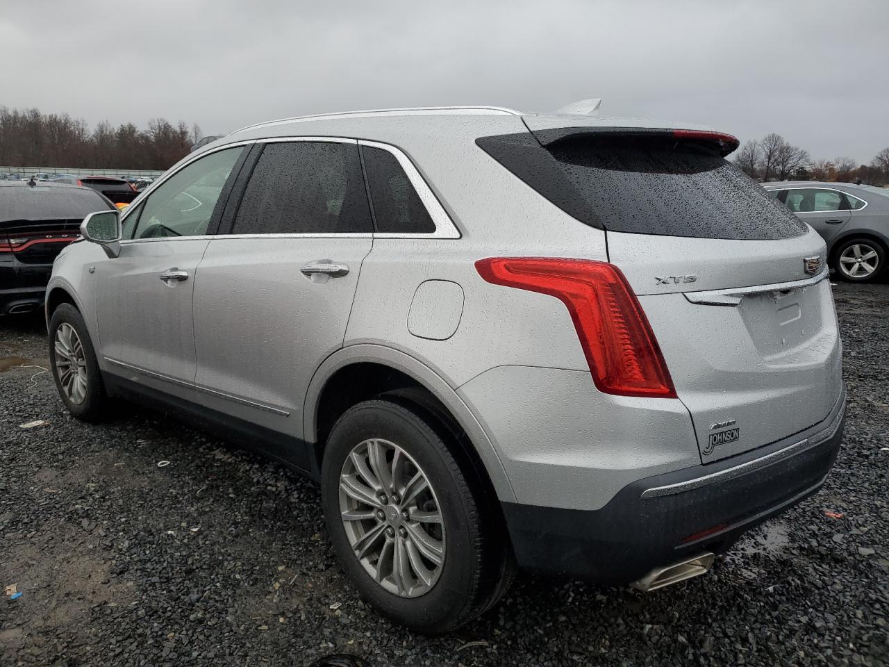 2019 Cadillac XT5 - Image 2