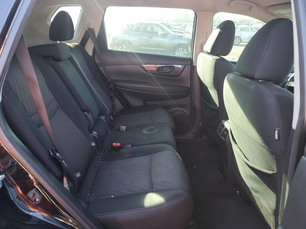 2019 Nissan Rogue - Image 11