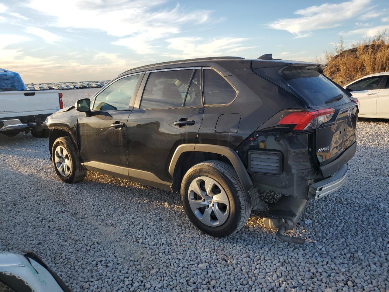 2021 Toyota RAV 4 - Image 2