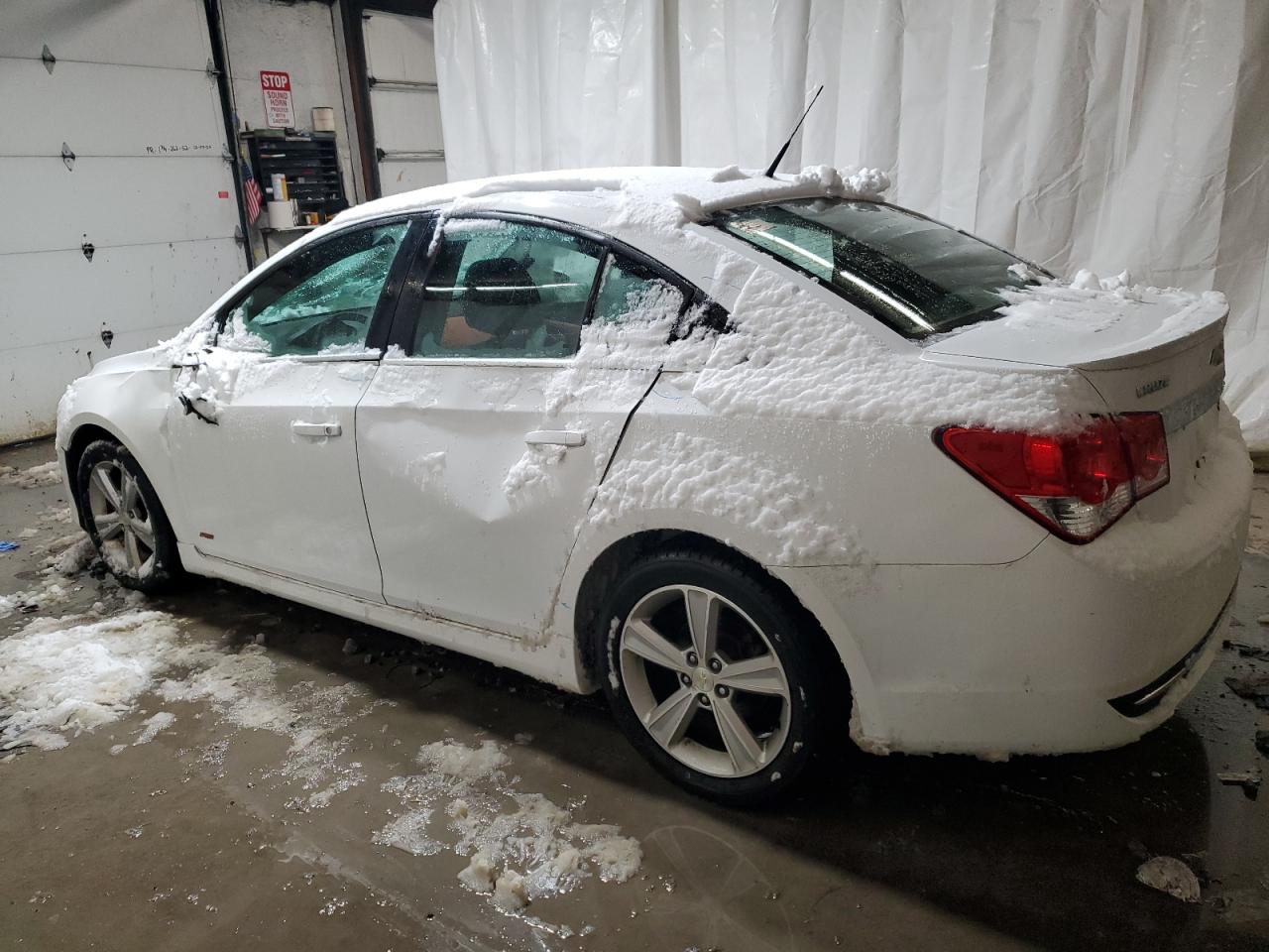 2014 Chevrolet Cruze - Image 2