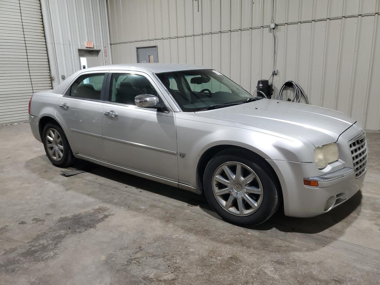 2007 Chrysler 300 - Image 4