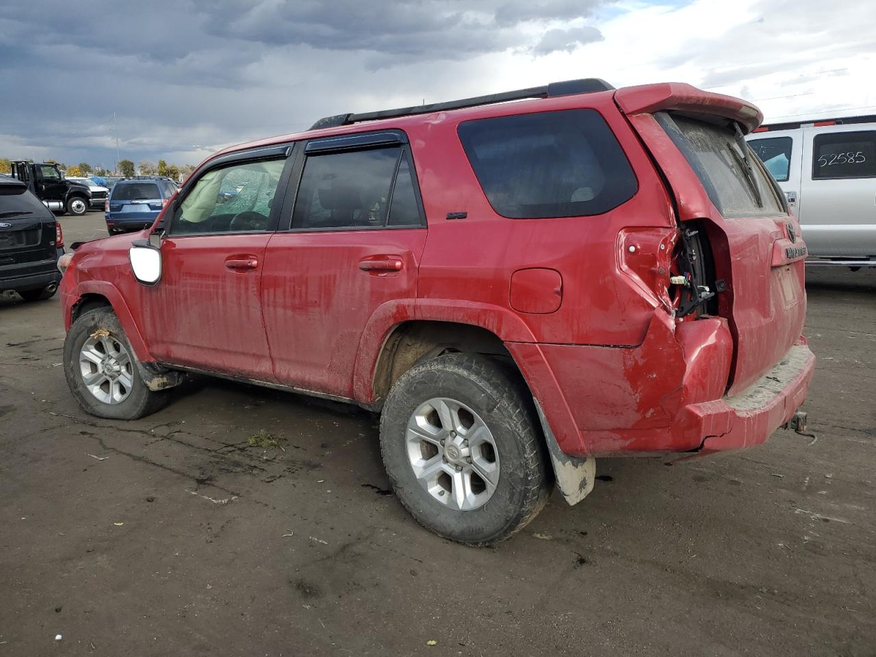 VIN JTEBU5JR3J5521768 2018 TOYOTA 4RUNNER no.2