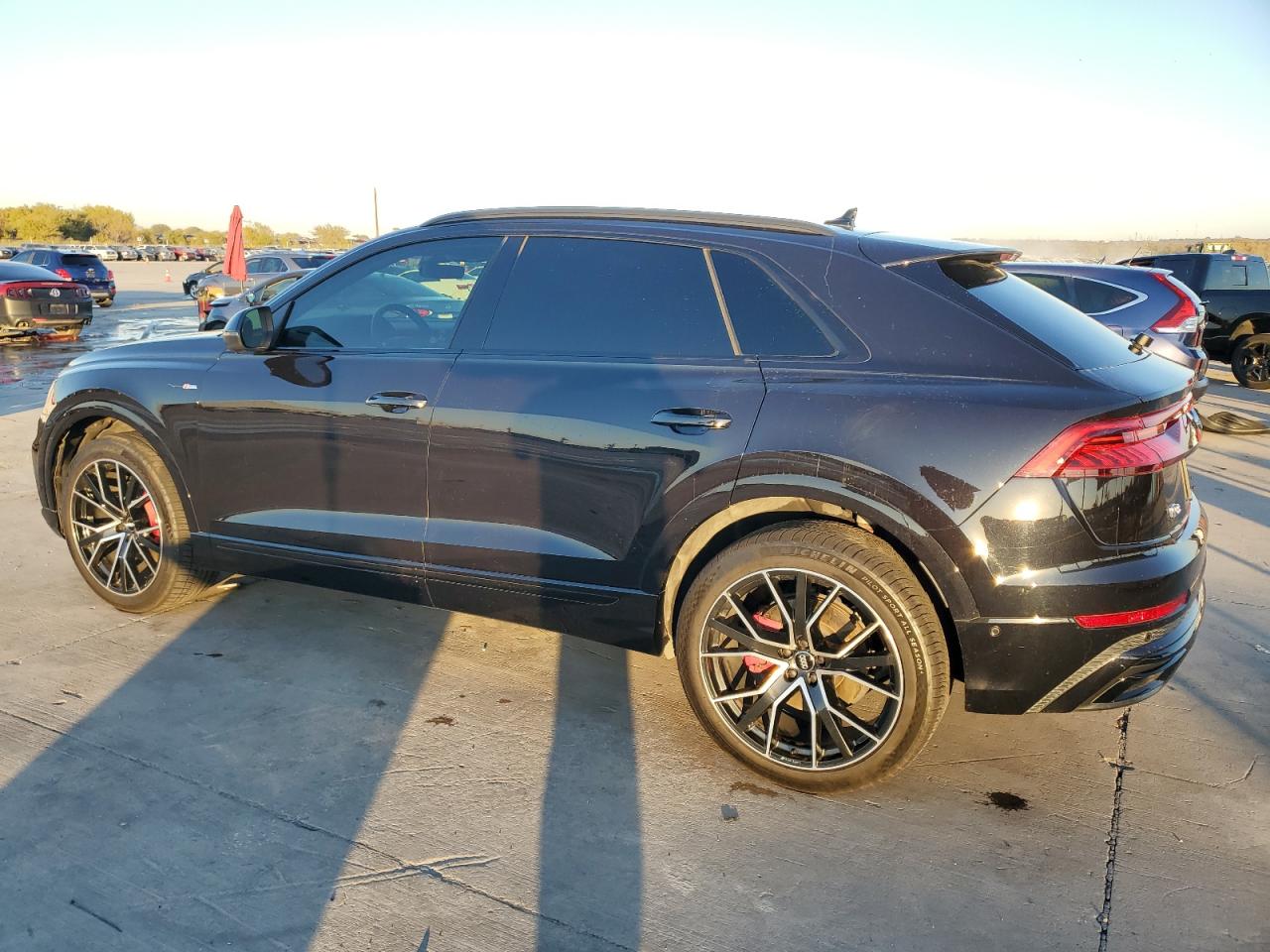 VIN WA1EVAF14KD022411 2019 AUDI Q8 no.2