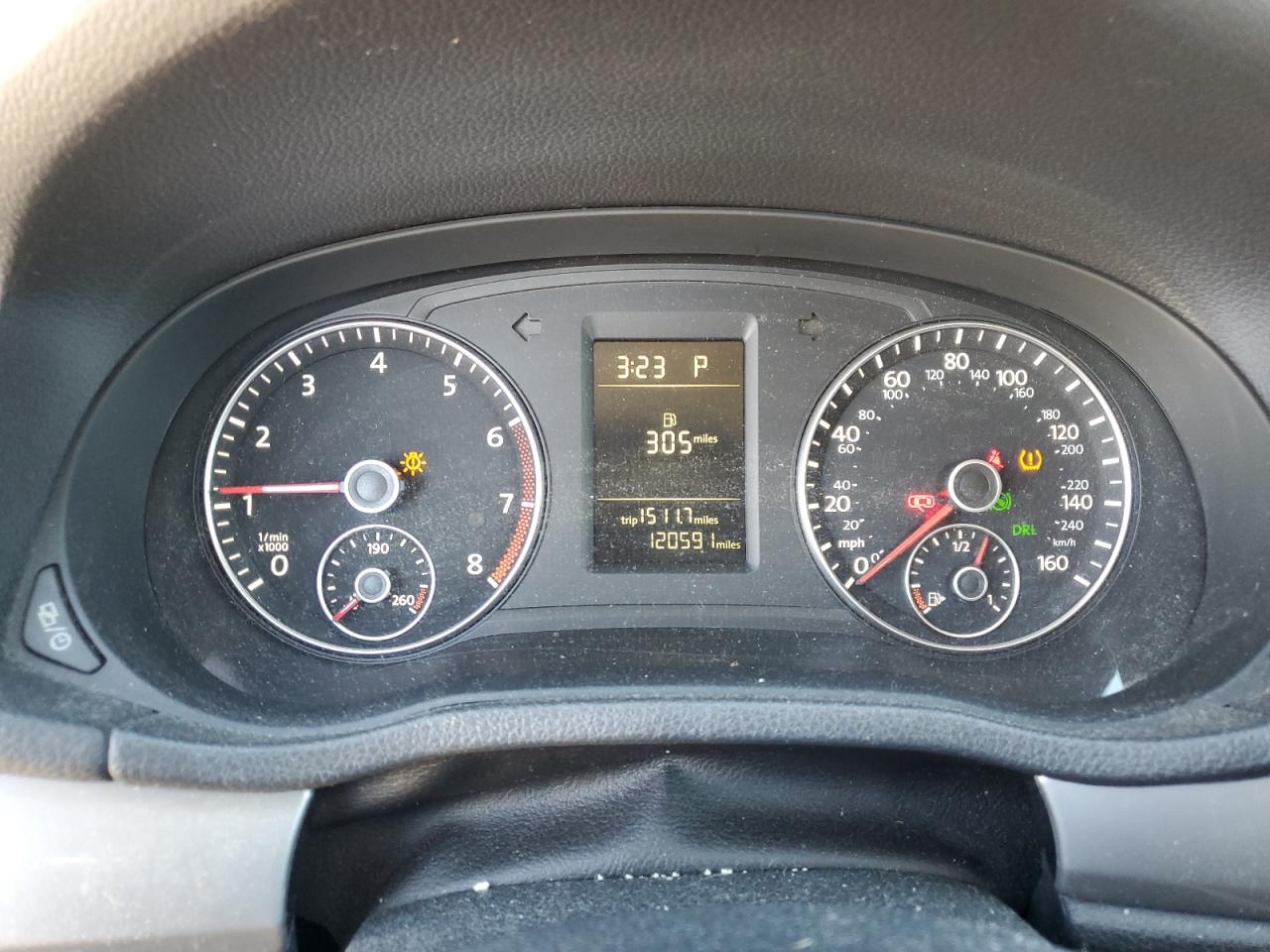 2014 Volkswagen Passat - Image 9