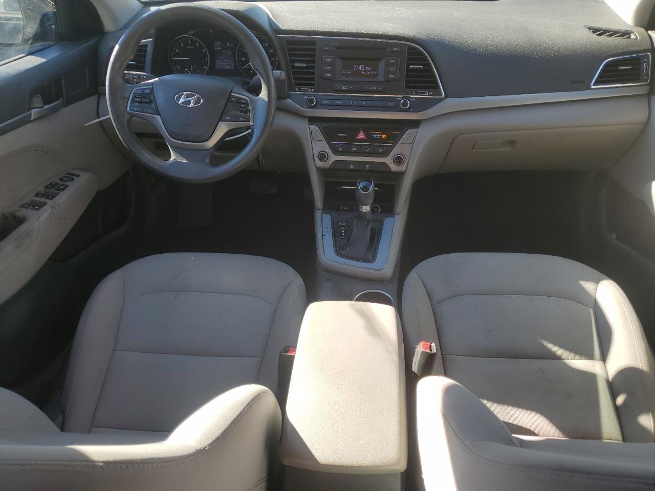 2018 Hyundai Elantra - Image 8