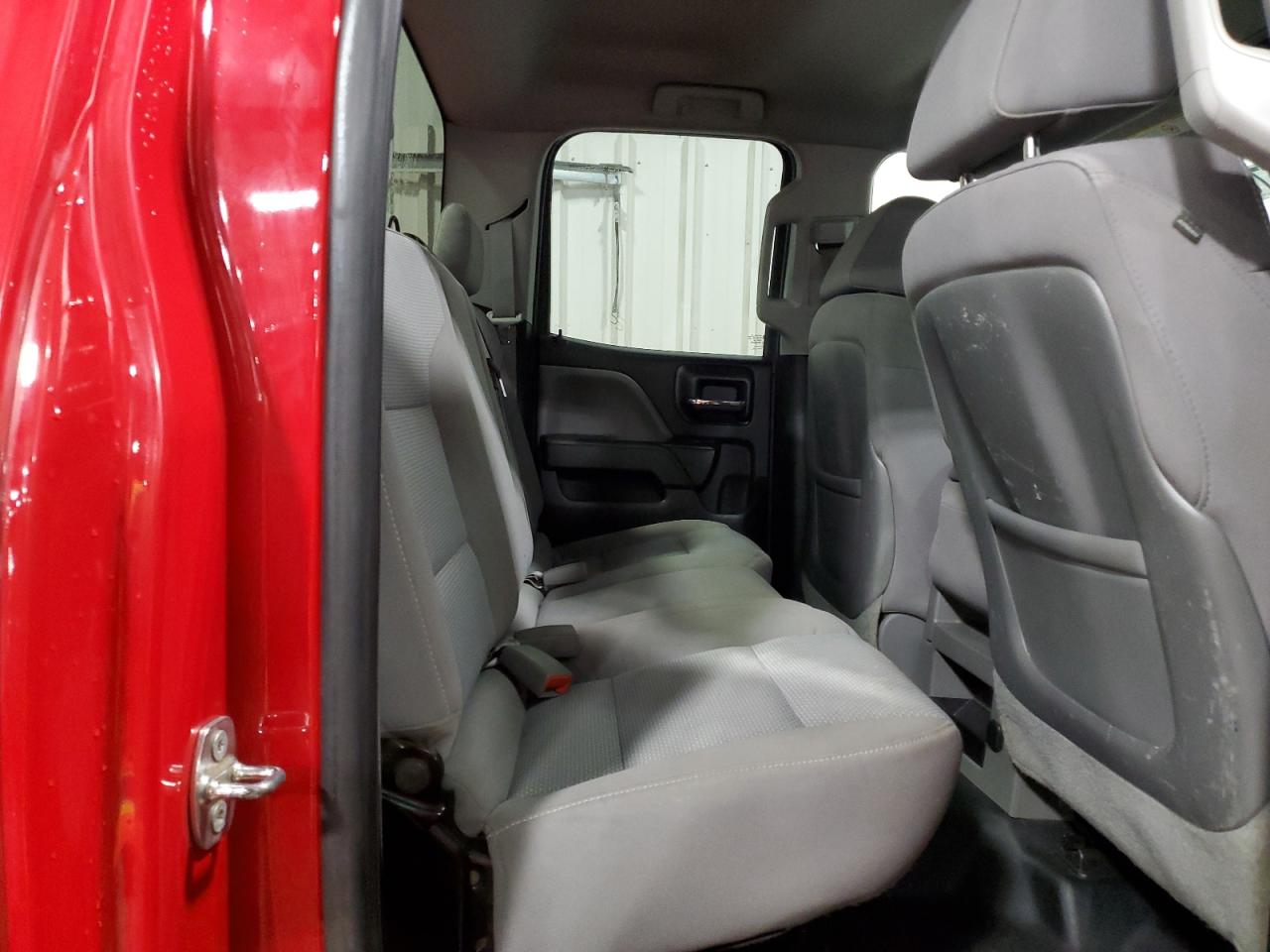 2015 Chevrolet Silverado - Image 10