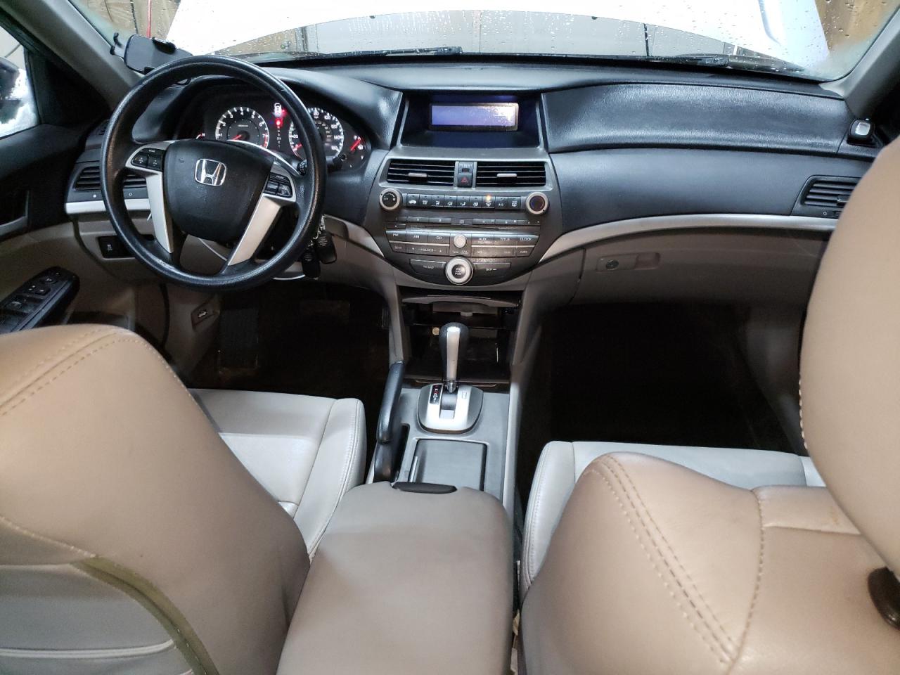 2011 Honda Accord - Image 8