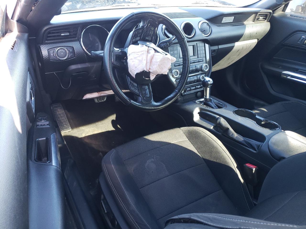 2016 Ford Mustang - Image 8