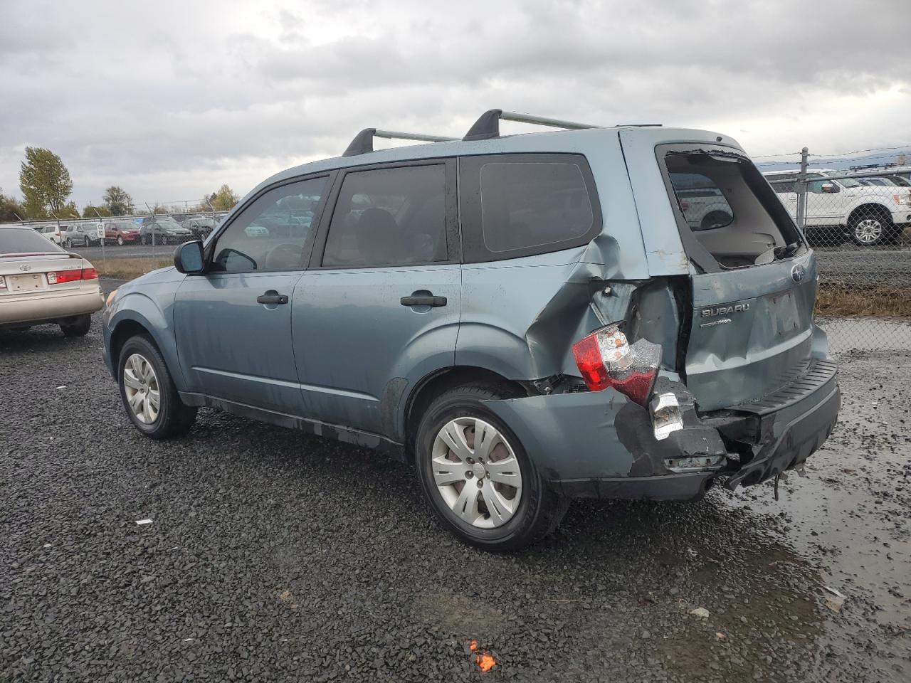 2010 Subaru Forester - Image 2