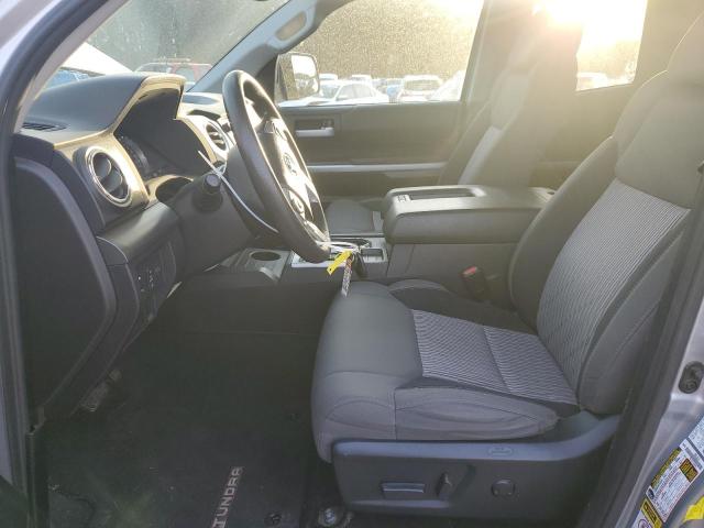  TOYOTA TUNDRA 2015 Серебристый