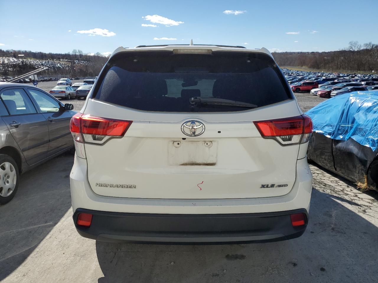 VIN 5TDJZRFH9HS513641 2017 TOYOTA HIGHLANDER no.6