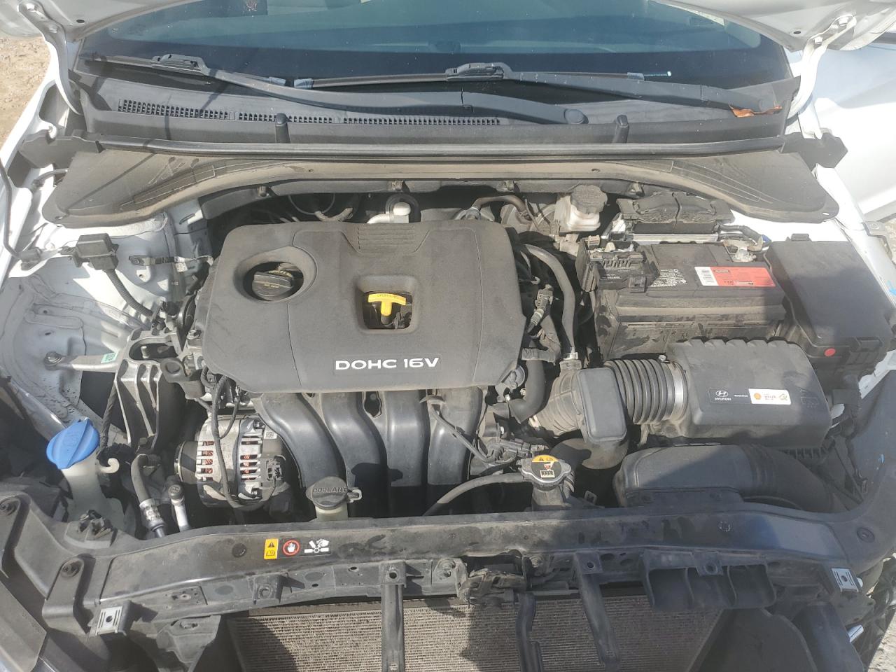 2018 Hyundai Elantra - Image 11