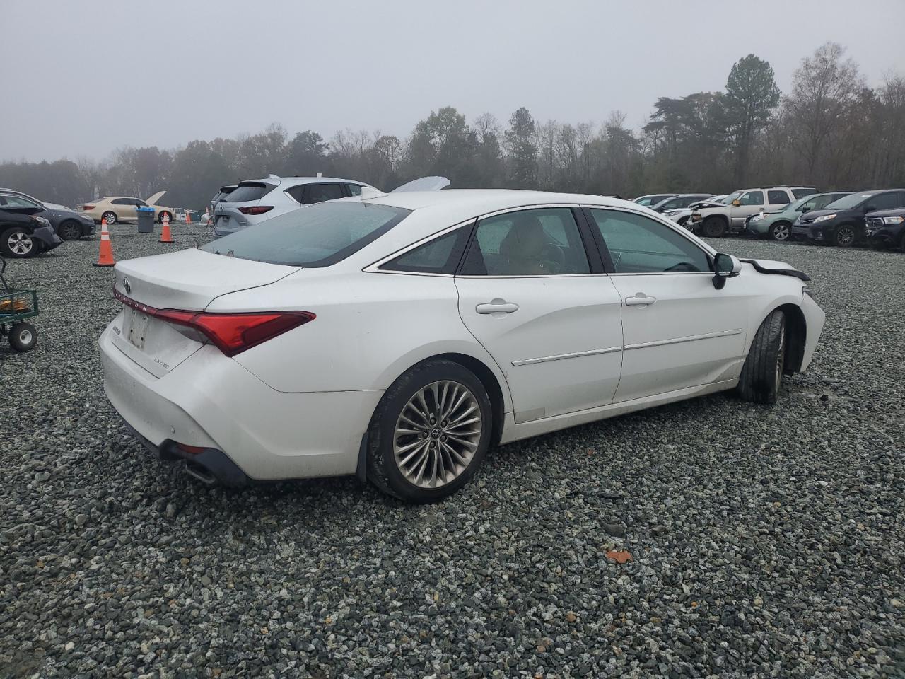 VIN 4T1BZ1FB7KU031802 2019 TOYOTA AVALON no.3