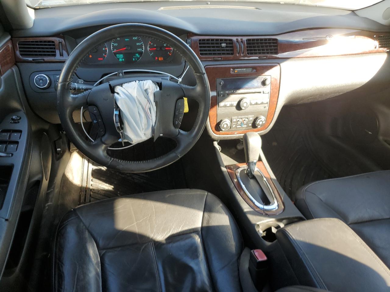 2010 Chevrolet Impala - Image 8