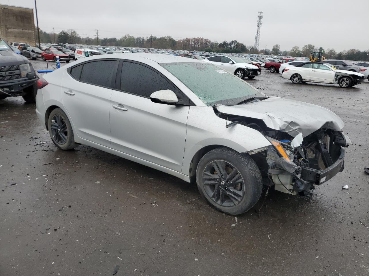 2019 Hyundai Elantra - Image 4