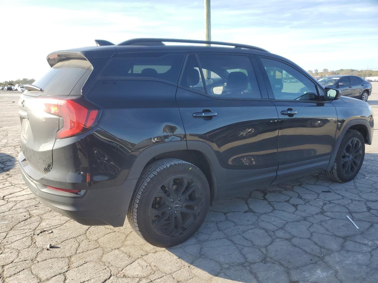 2020 GMC Terrain - Image 3