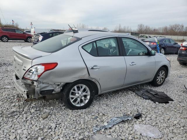  NISSAN VERSA 2018 Серебристый