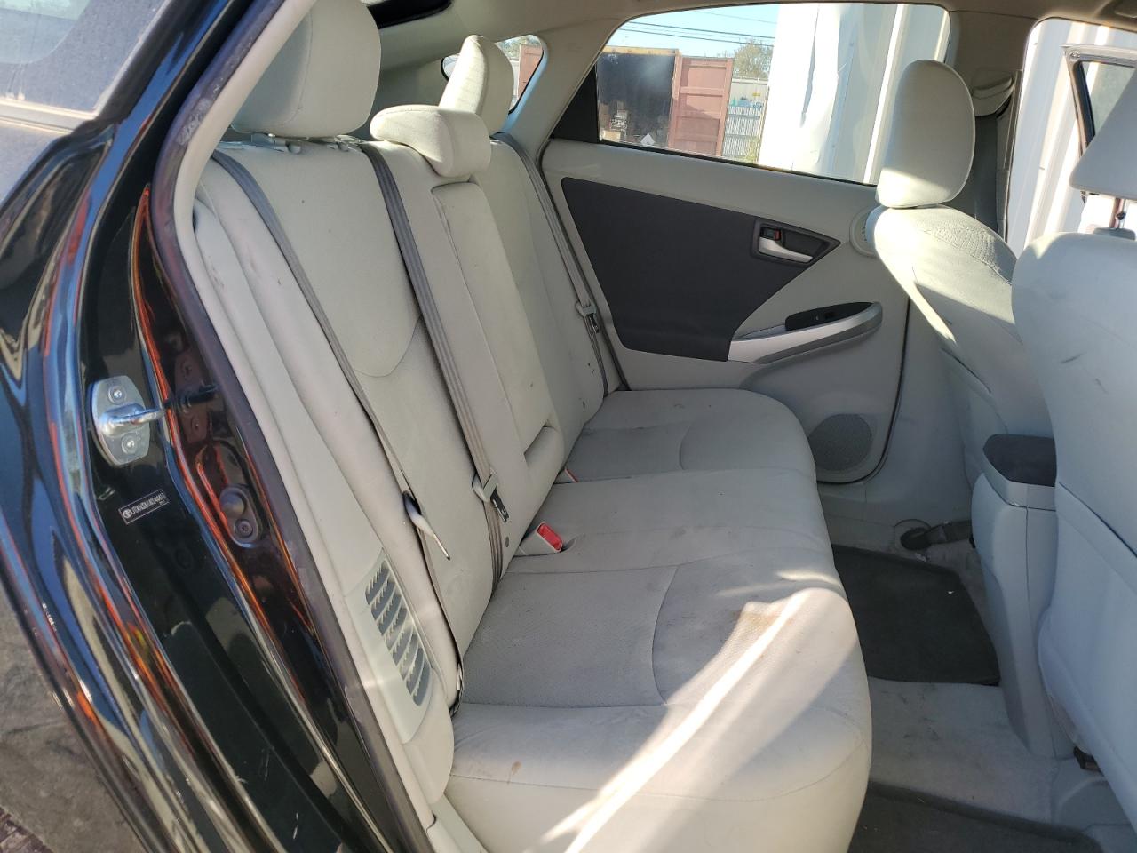 2010 Toyota Prius - Image 10