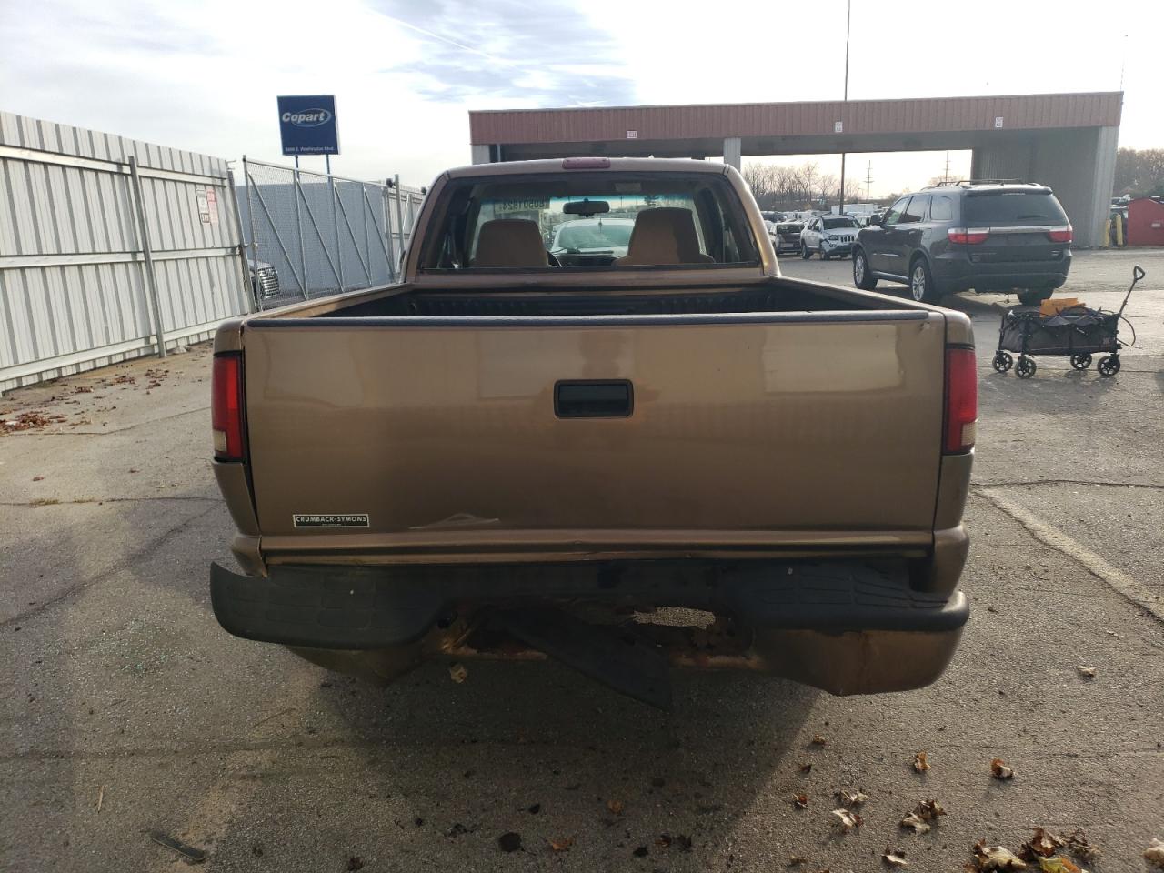 2002 Chevrolet S-10 Pickup - Image 6