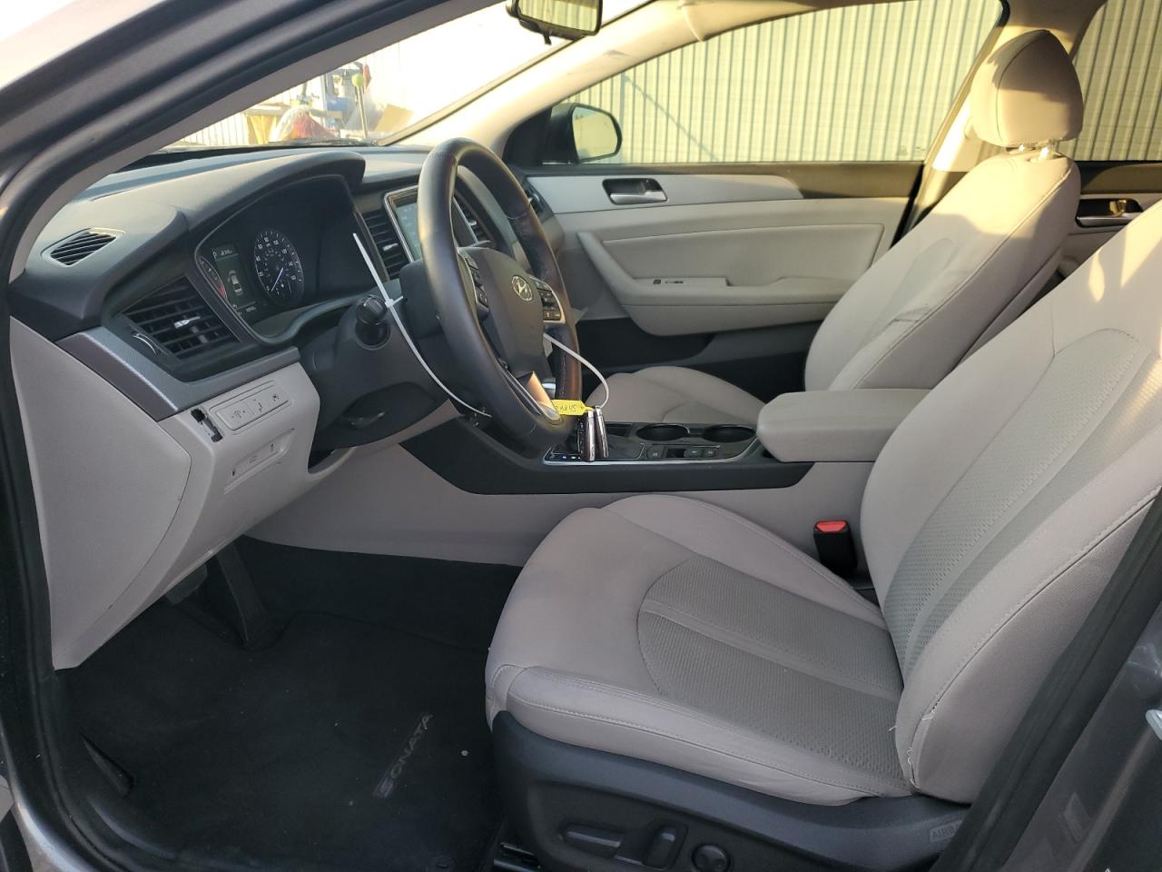 2018 Hyundai Sonata - Image 7