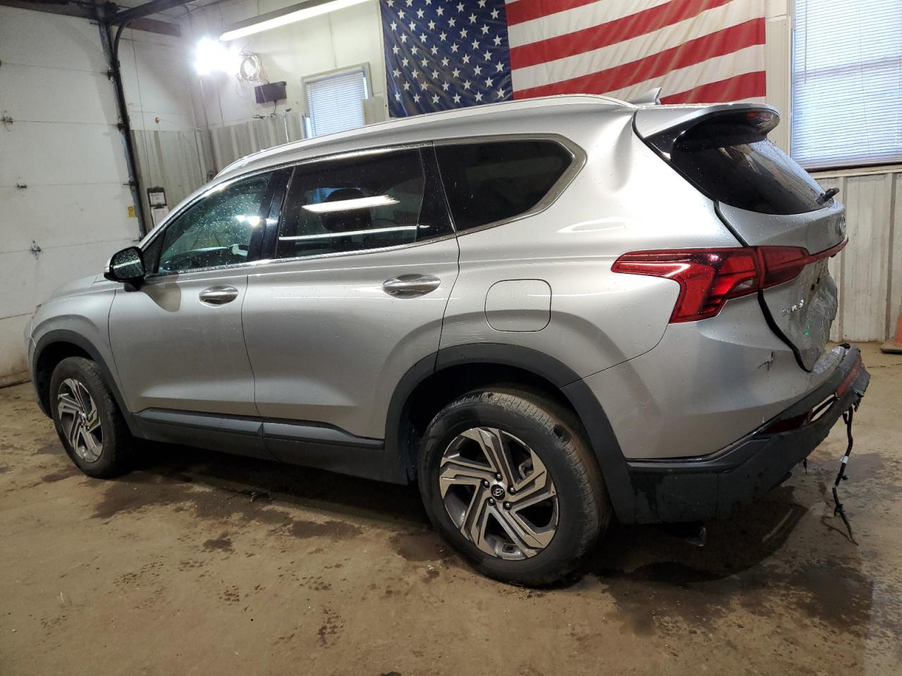 2023 Hyundai Santa Fe - Image 2