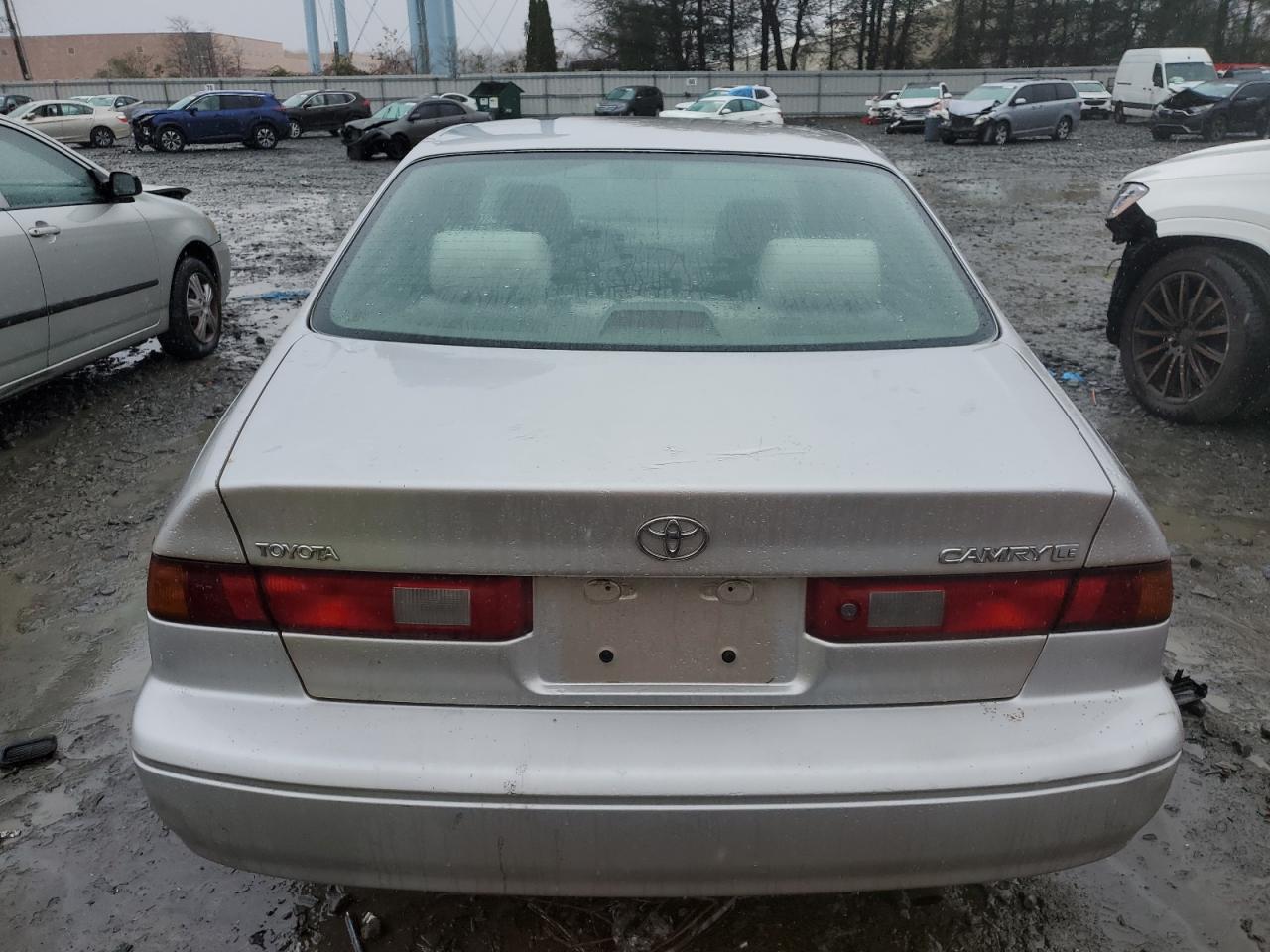1999 Toyota Camry Ce VIN: 4T1BG22K9XU422457 Lot: 61903105