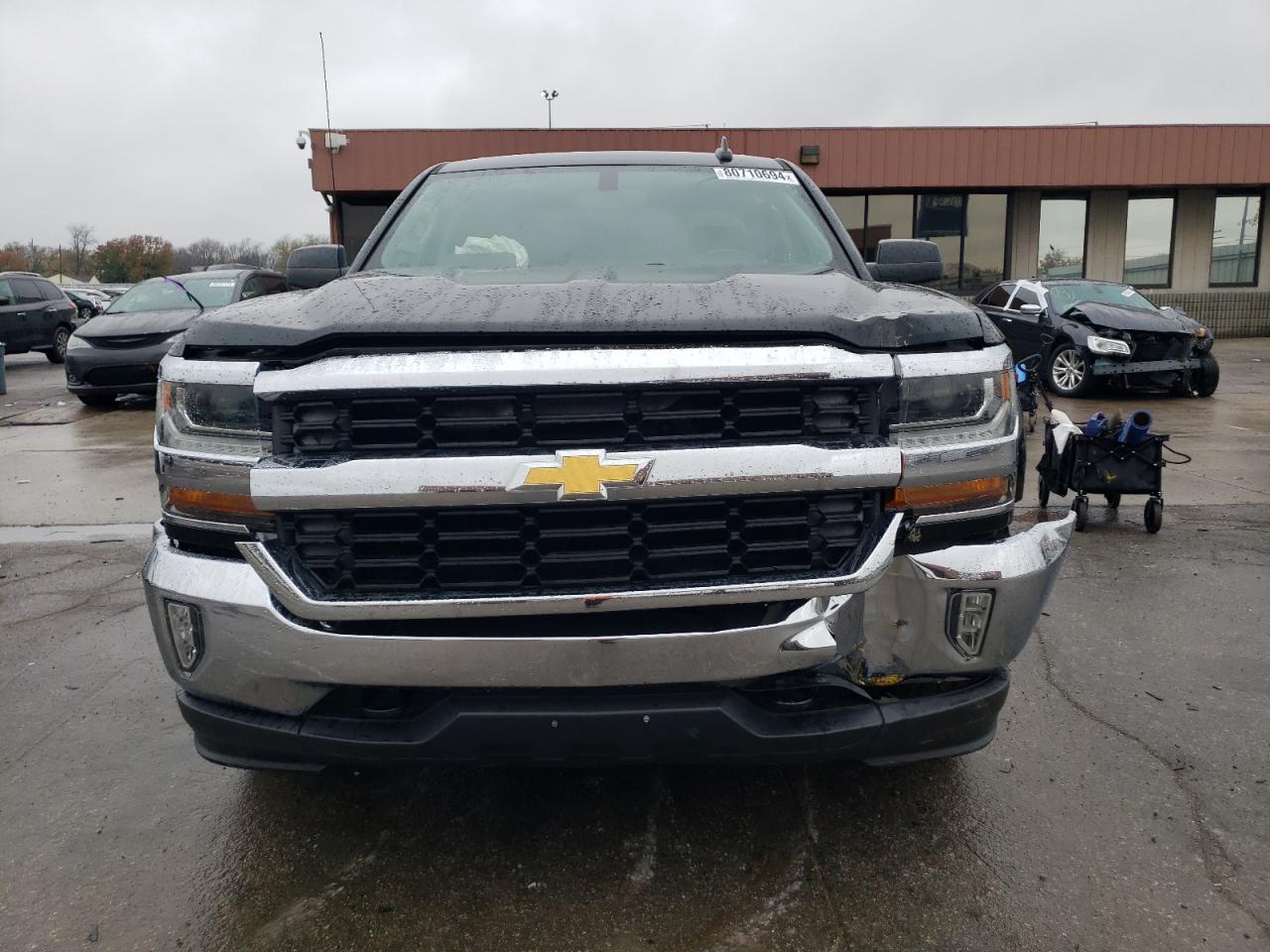 2016 Chevrolet Silverado - Image 5