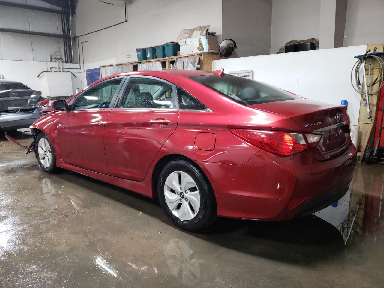 2014 Hyundai Sonata - Image 2
