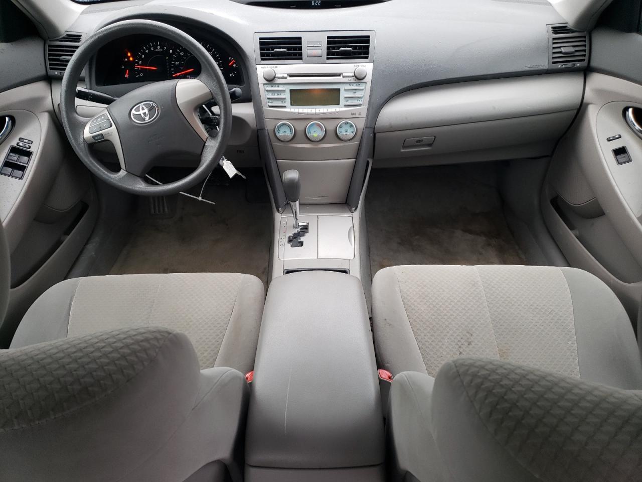 2009 Toyota Camry - Image 8