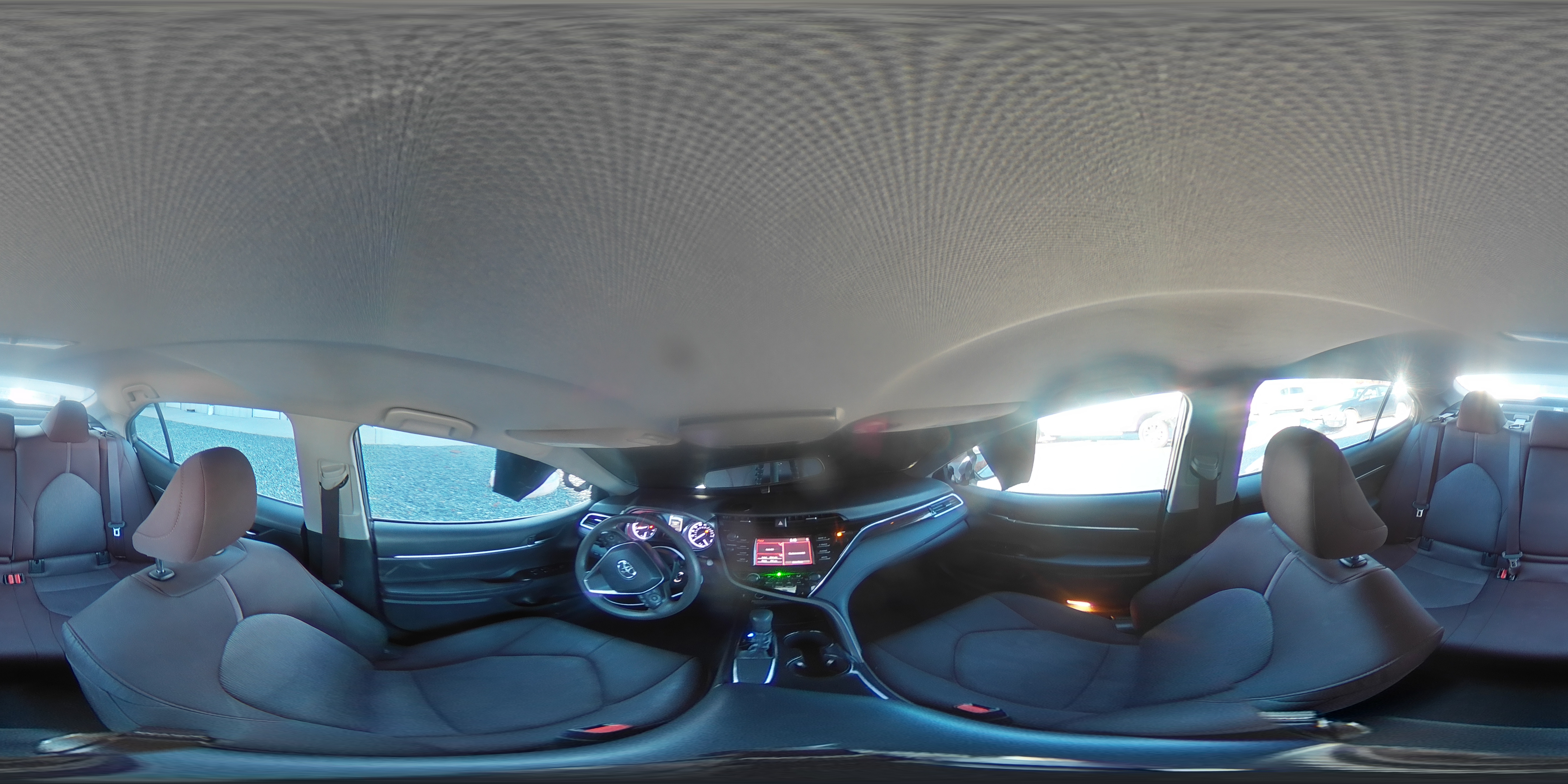2018 Toyota Camry - Image 12
