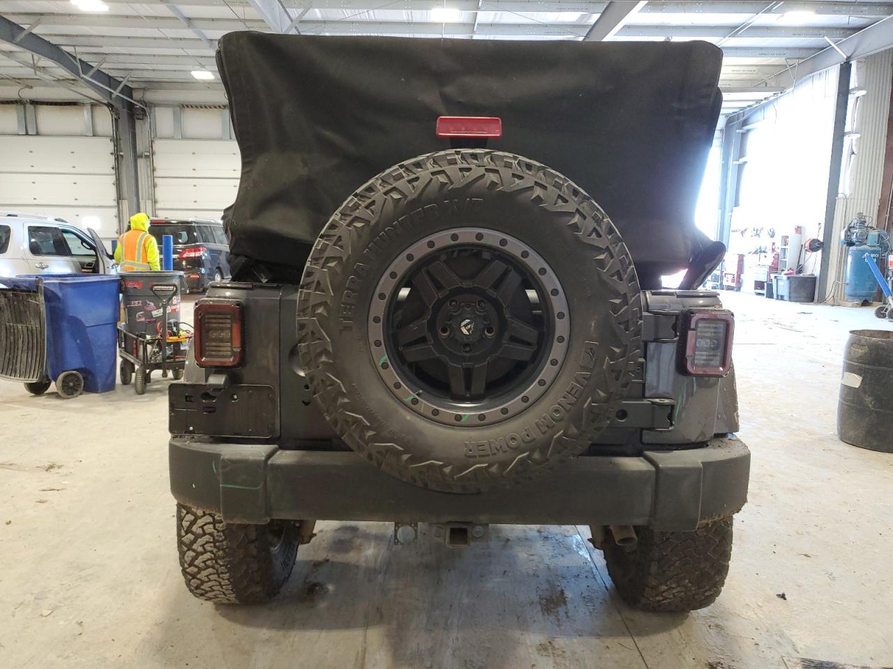 2017 Jeep Wrangler Unlimited Sport VIN: 1C4BJWDG1HL580272 Lot: 82037784