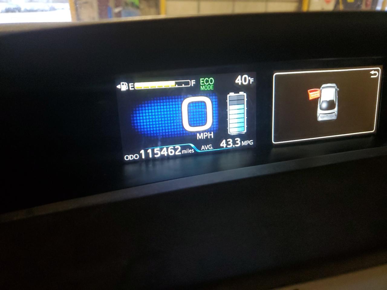 2017 Toyota Prius - Image 9